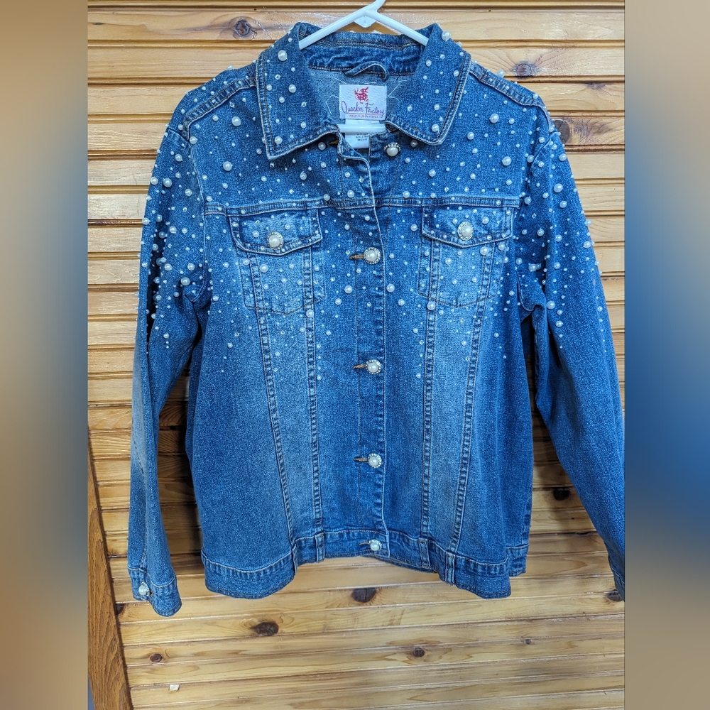 Quacker Factory pearlized jean jacket